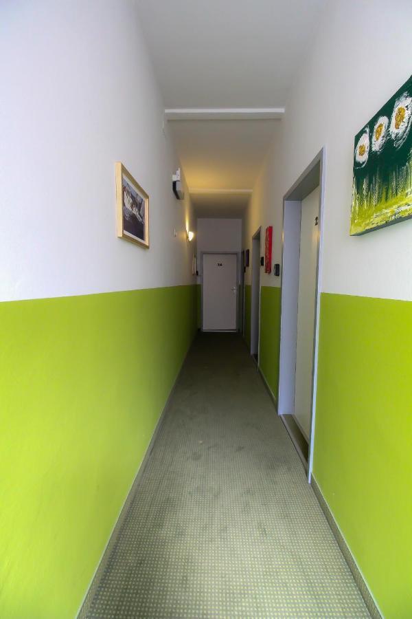 Queen Studio 3P Bs Viena Exterior foto